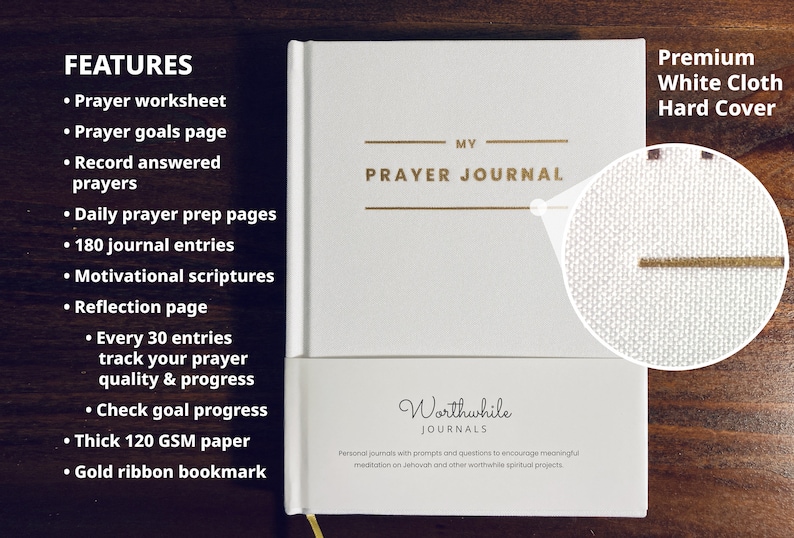 Puede incluir: Un diario de oraci&oacute;n blanco con un marcap&aacute;ginas de cinta dorada y el texto "My Prayer Journal" en la portada. El diario tiene una cubierta dura de tela blanca de primera calidad y presenta 180 entradas de diario, escrituras motivacionales y una p&aacute;gina de reflexi&oacute;n.