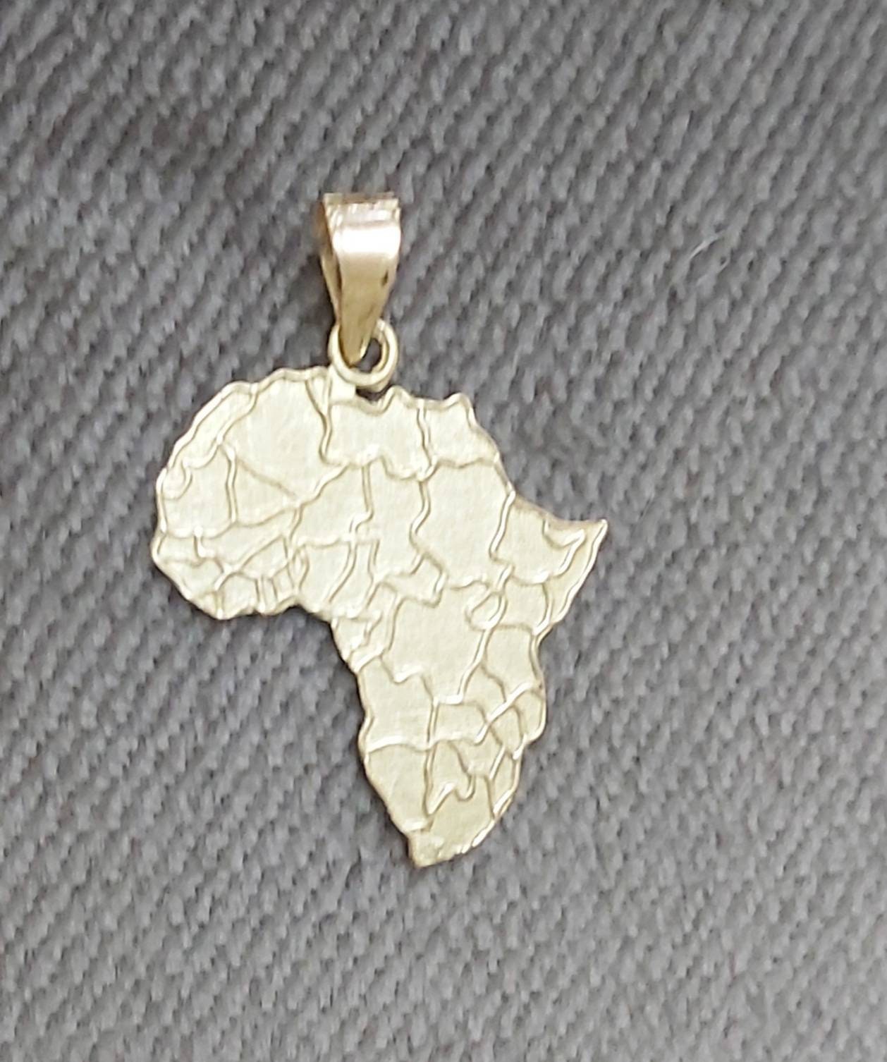 Handmade Egyptian 18K Africa Map Pendant - Thumbnail 2