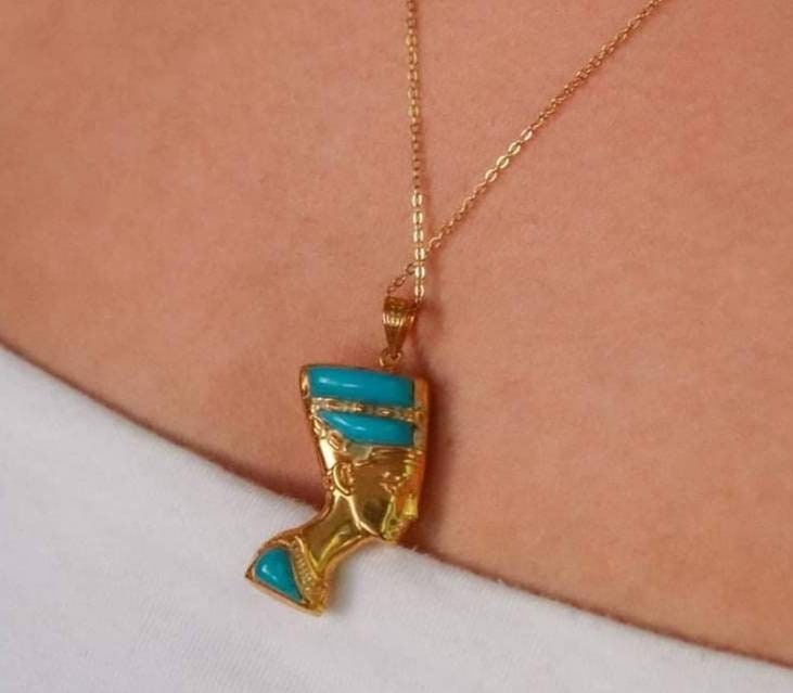 Handmade Egyptian 18K Double Sided Nefertiti Pendant - Thumbnail 2