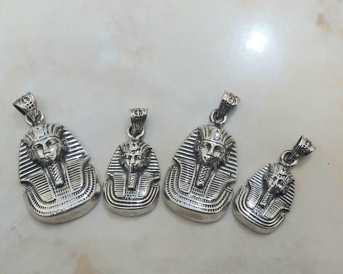 Handmade Egyptian Sterling Silver 925 Oxidized Tutankhamun Mask Pendant - Thumbnail 3