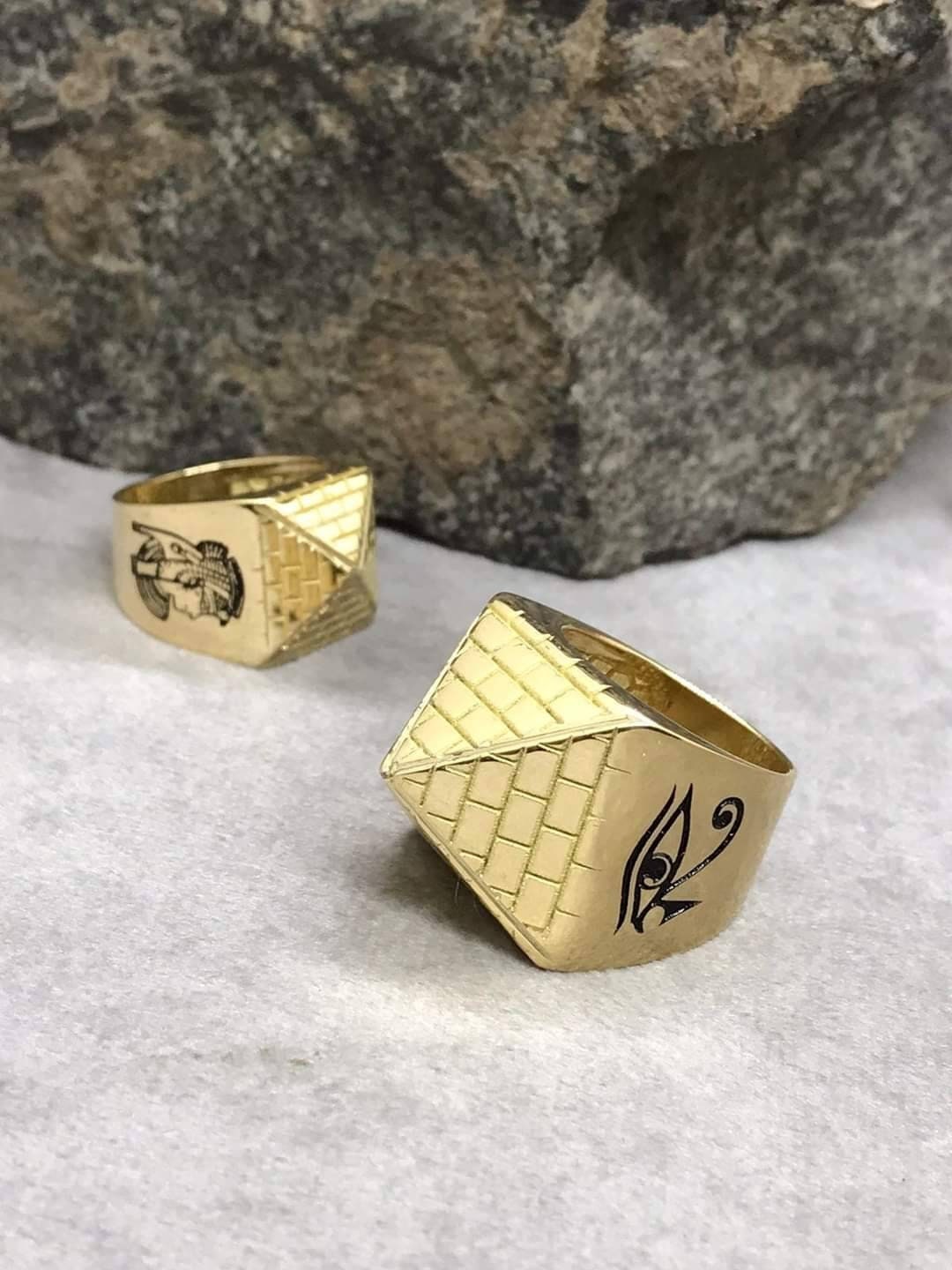 Handmade Egyptian Men Sterling Silver 925 Pyramides Ring With Eye of Horus And Cleoptara Crafted on the Sided - Thumbnail 2