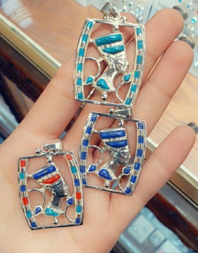 Handmade Egyptian Sterling Silver 925 Nefertiti Necklace - Thumbnail 2
