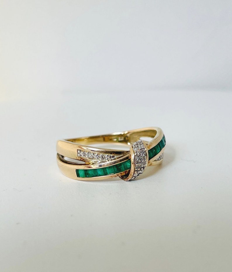 9ct gold emerald and diamond twist ring image 2