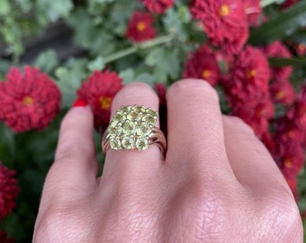 9ct gold peridot cluster ring