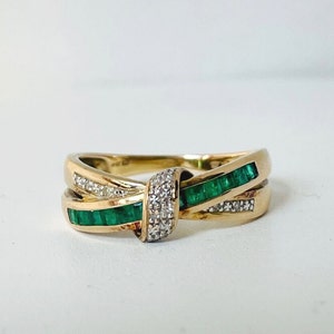 9ct gold emerald and diamond twist ring image 1
