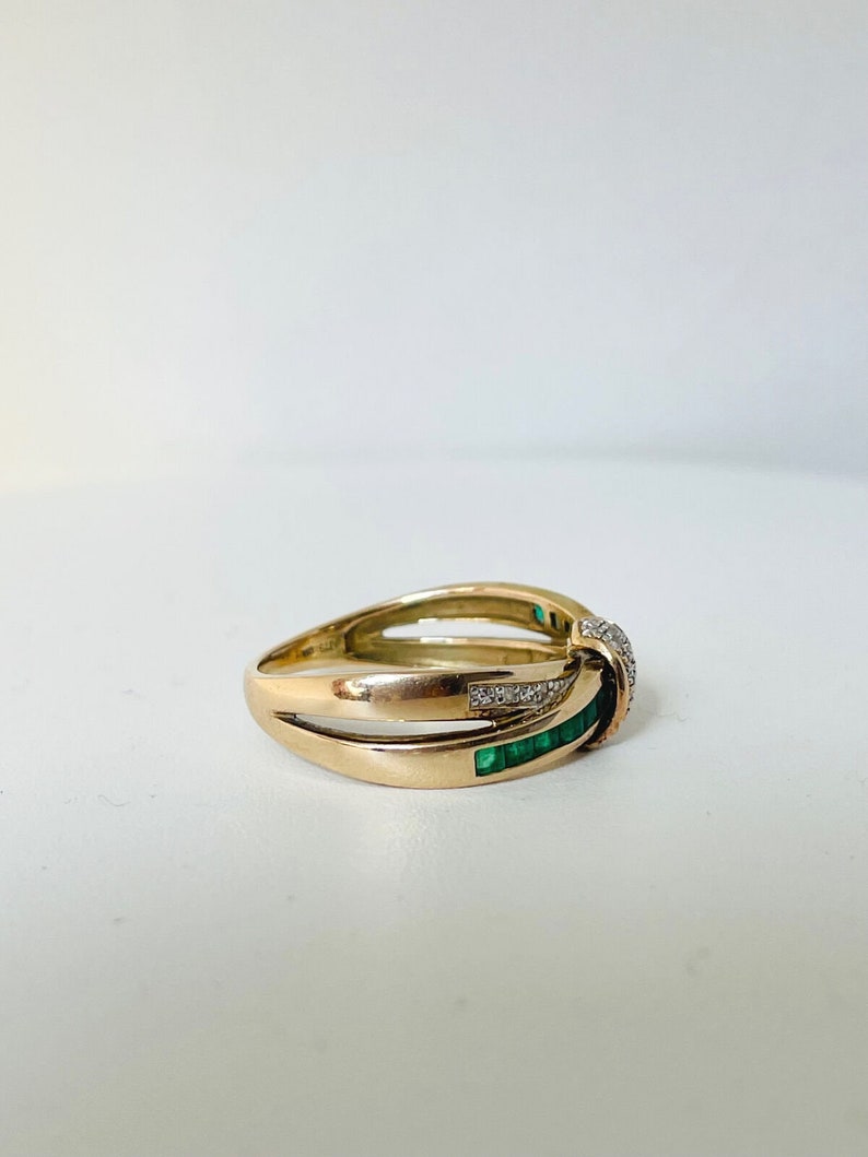 9ct gold emerald and diamond twist ring image 3