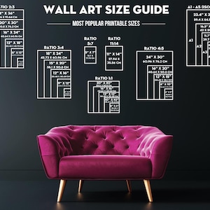 Puede incluir: Gu&iacute;a de tama&ntilde;os de arte mural con dimensiones en pulgadas y cent&iacute;metros para varias proporciones, incluyendo 2:3, 3:4, 4:5, 5:7, 11:14 y tama&ntilde;os ISO A1-A5. Un sill&oacute;n de terciopelo magenta se encuentra en primer plano.