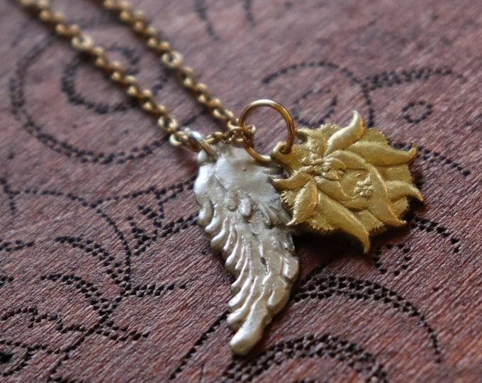 Rose and Leaf Pendant, Ciondolo Con Rosa e Foglia