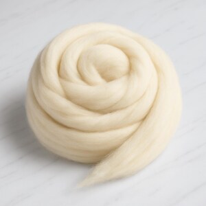 Revolution Fibers | 100% Natural Wool Roving (Approx 1 lb / 16oz) – Corriedale Spinning Wool Top, Premium Core Wool for Felting & Spinning zdjęcie 7