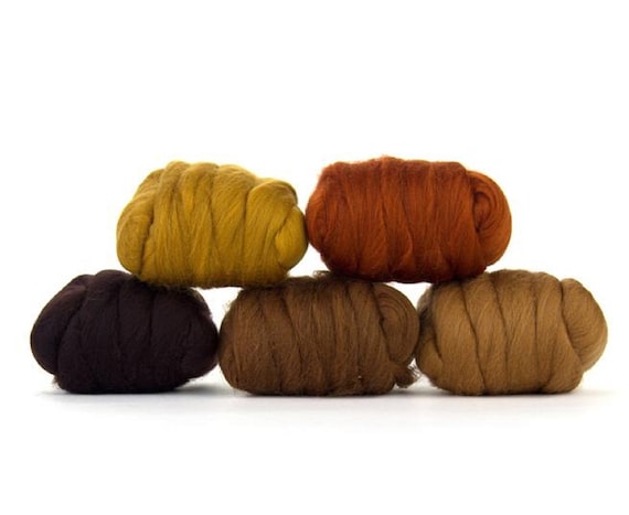 Dyed (Raven) Black Merino Wool Roving Top - Premium 21 Micron Roving Wool Top 16 Ounces