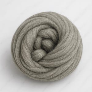 Gray Corriedale Wool Roving | 1lb Undyed Fiber for Spinning & Felting