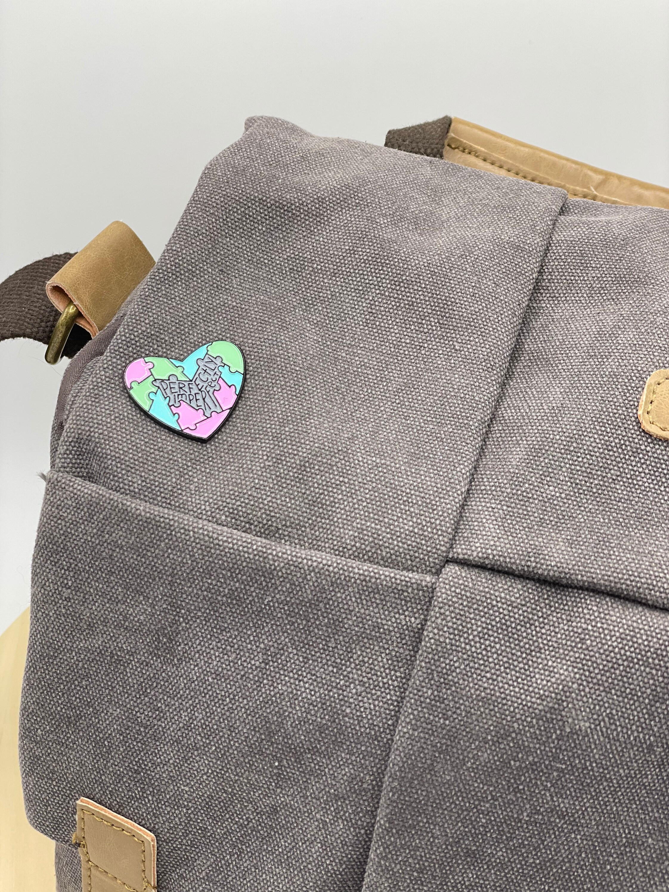 Broche Revers émail Mokuyobi - Tasse à Eau Bleu Et Blanc - Collection