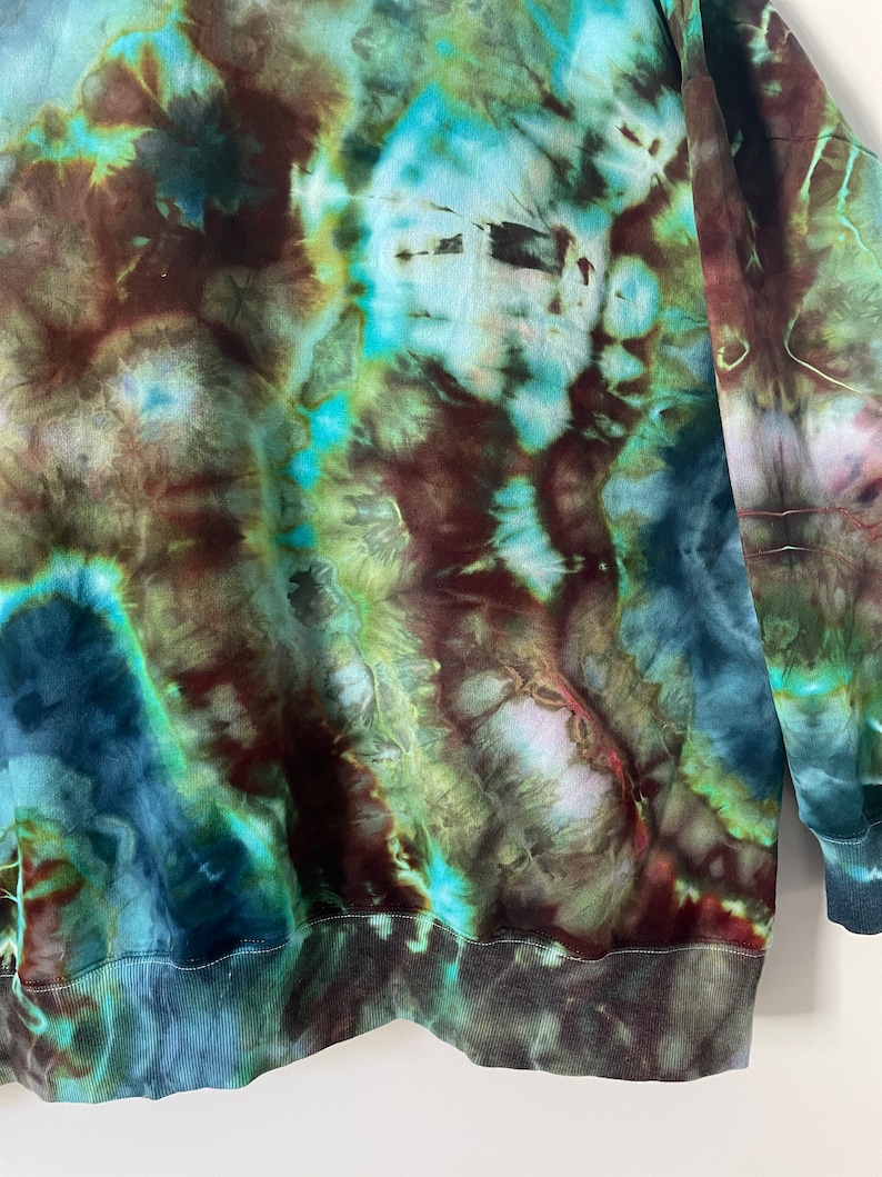 Made To Order Custom Ice Dye Hoodie, DEEP SEA, Tie Dye Hoodie, Geode Tie Dye Sweatshirt, Unisex Tie Dye zdjęcie 5