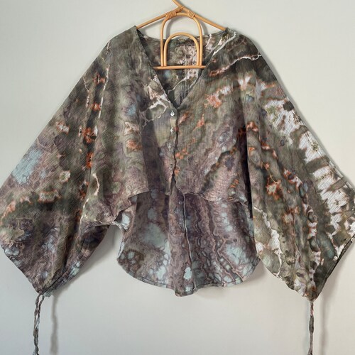 Women’s Size M Tie shops Dye Crop Blouse, Ice Dye Balloon Sleeve Blouse, Boho Wide Sleeve Blouse