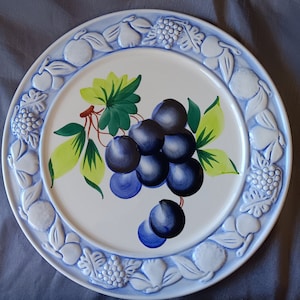 Cake Plate with Grape decoration, 10 1/2&quot; diameter, Made in italy