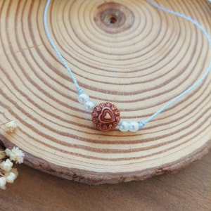 Macrame band, macrame bracelet, minimalist bracelet, bracelet with wooden beads, friendship bracelet, adjustable bracelet