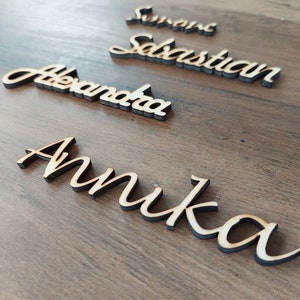 Place cards, name cards, table cards, wooden names