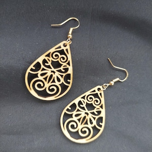 Wooden earrings, wooden earrings, hanging earrings, wooden jewelry, hanging wooden earrings, wooden earrings, walnut wood earrings, drop earrings