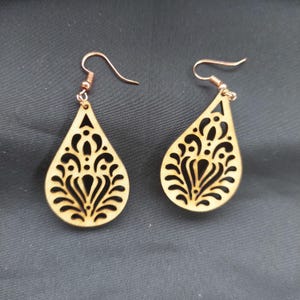 Wooden earrings, wooden earrings, hanging earrings, wooden jewelry, hanging wooden earrings, wooden earrings, walnut wood earrings, drop earrings