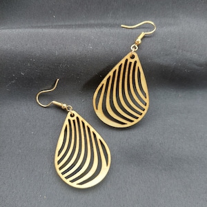 Wooden earrings, wooden earrings, hanging earrings, wooden jewelry, hanging wooden earrings, wooden earrings, walnut wood earrings, drop earrings