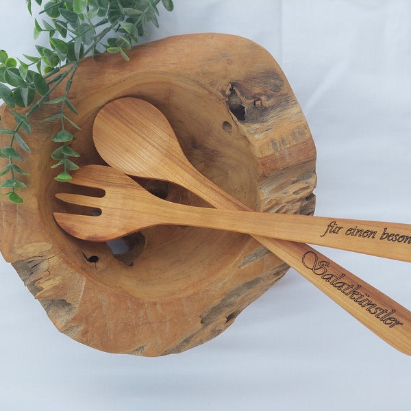 Personalisiertes Salatbesteck aus Holz