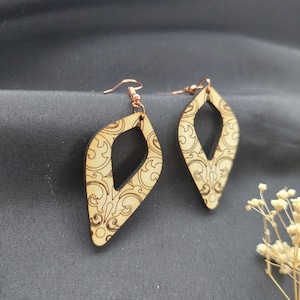 Earrings wood, wooden earrings, hanging earrings, wooden jewelry, wooden earrings hanging, wooden earrings filigree, earrings walnut wood