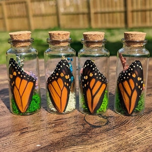 Monarch Butterfly Wing Jar//Flowers// Nature// Oddities// Gift