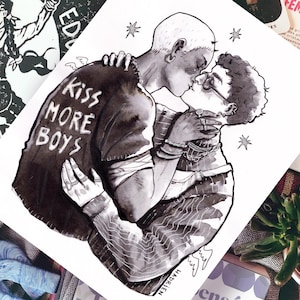 Illustration "Kiss more Boys" - Dessin de fierté gay bi - Pride artwork - Portrait amour lgbt / couple queer
