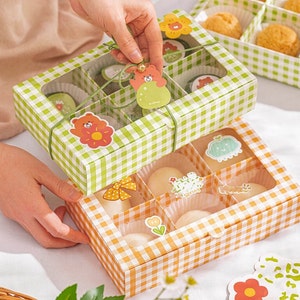 10 PCs 9.3’’Lx6’’Wx2’’H Plaid Bakery Boxes with Window,6 Holes Green/Orange Plaid Box for Cookies,Macarons,Pastry,Handmade Treats,Gift Boxes