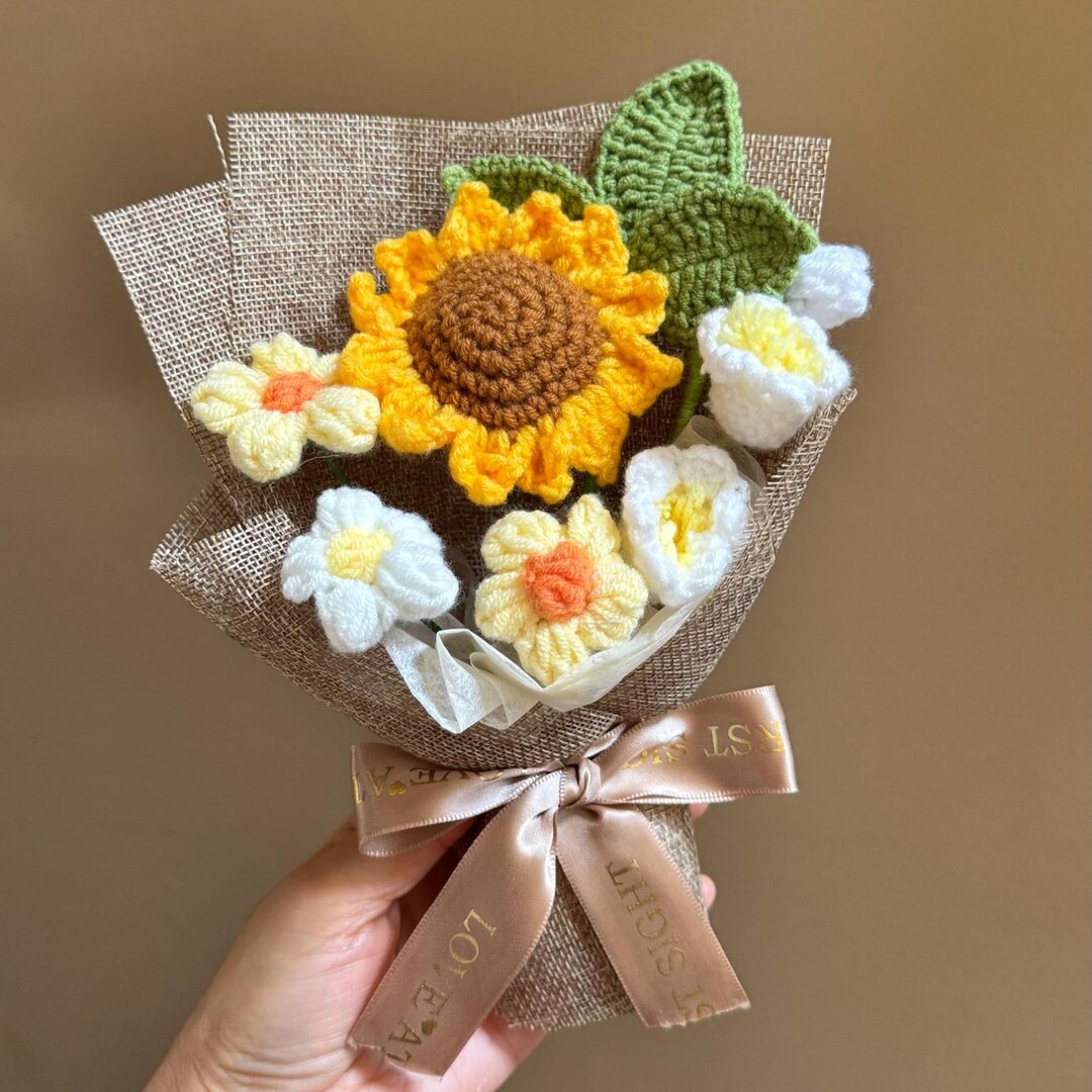 Klp Boxy Handmade Crochet Flower Bouquet With Clear Box, Knitted Floral ...