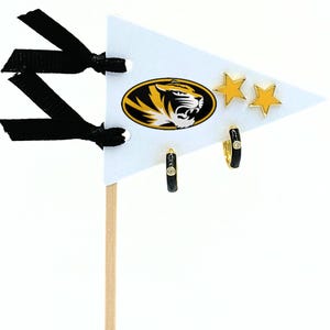 Pennant Pair Earring Set: Missouri