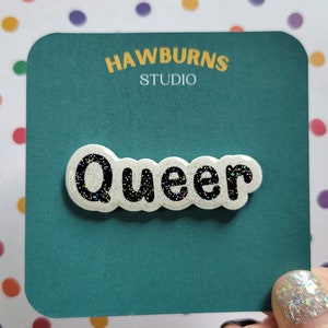 Holographic Queer Pin Glitter Gift Gay LGBTQ Rainbow Jacket Bag Book Simple Minimalist Pride Plastic Durable Button Hand Made Rainbow Home