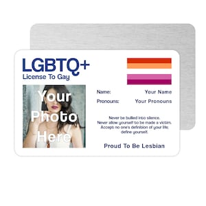 Carte lesbienne en métal personnalisée licence pour gay, fierté d'être lesbienne, drapeau de la fierté lesbienne, cadeau pour petite amie, cadeau WLW, fierté LGBTQ