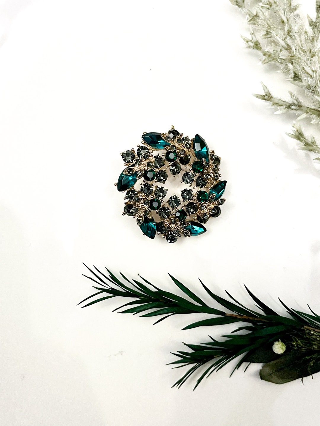 Prom Brooch Emerald Green Crystal Brooch, Elegant Bridal Wedding Brooch, Prom Party ...