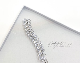 Crystal Hair Clip, Elegant CZ Wedding Hair Pin, Bridesmaid Hair Jewelry, Wedding Hair Comb, Bridal Party Accessories, Wedding Guest