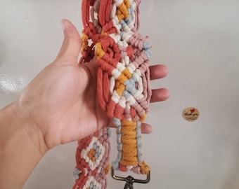 Multicolor strap for camera, bags and guitars.