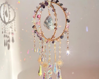 Howl Castle Inspired Double Hoop Kolorowy łapacz słońca, Boho Window Prism Wiszący wystrój, Boho Room Decor, Naturalny kryształowy łapacz słońca