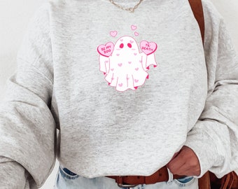 Bluza Be My Boo. Walentynkowy sweter. Straszny walentynkowy duch. Bądź mój aż do śmierci. Cukierkowe serca. Uroczy modny okrągły dekolt. Pomysł na prezent.