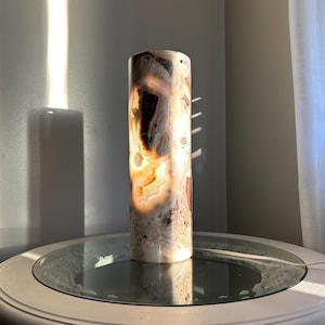 Red/White Onyx Cylinder Lamp