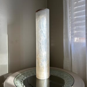Rustic Top White Onyx Cylinder