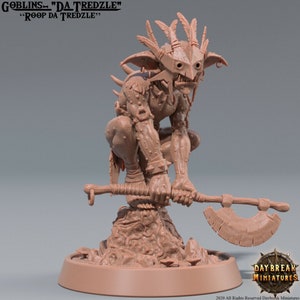 Goblin Guard | Goblin with Axe | Goblin Warrior Fighter | Unpainted Resin Model 32mm scale Wargames Fantasy RPG DnD Goblin Miniature |