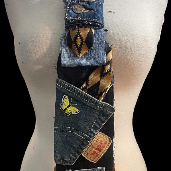 necktie jewelry