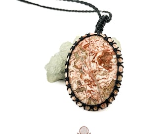 Crazy lace agate macrame necklace - crazy lace agate pendant - healing crystal - boho jewelry - agate jewelry - agate necklace