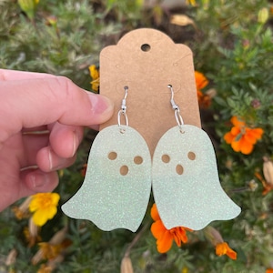 Ghost Dangly Earrings, Ghost Jewelry, Halloween Earrings, Halloween Jewelry, Spooky Jewelry, Nickel Free, Glow in the Dark