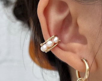 14k Gold Ear Cuff Earring, Dainty Ear Cuff gold, 14K Gold Filled No Piercing Earring, Natural Freshwater Pearl Earcuff, Delicate Earring