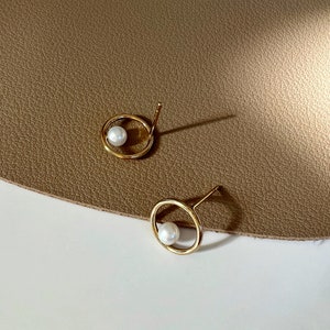 Circle Akoya Pearl Stud Earrings, Dainty Gold Everyday wear Earring, Mini AK Pearl Earrings, Natural White Freshwater Pearl Earrings image 3