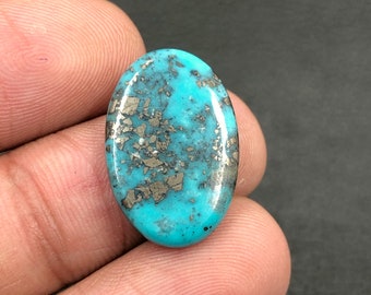 Cabochon Morenci Turquoise... Cabochon ovale... 21x14x4 mm... 11 Cts...A#M6237