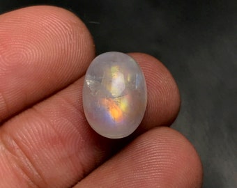 Witte Regenboog Maansteen Cabochon... Ovale Cabochon... 13x10x7 mm... 8 Cts... A#M2336