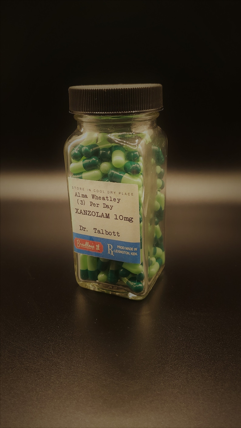 The Queens Gambit Pot Of Capsules/Pill Bottle Prop Etsy France