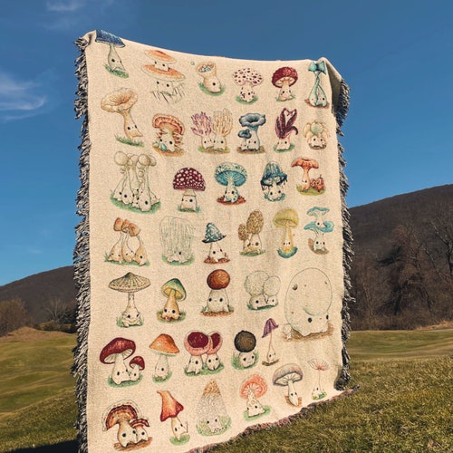 Mushling Woven Queen Blanket - Mushroom Fungi Tapestry Blanket
